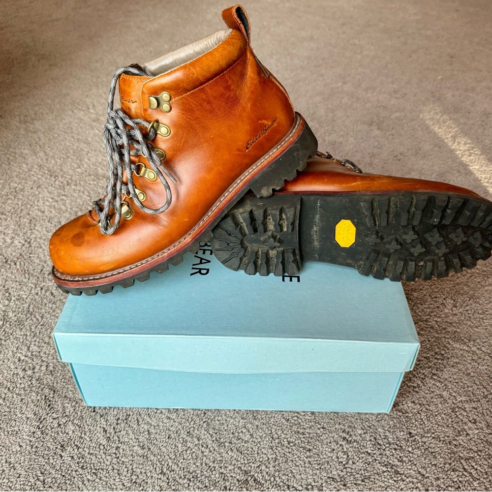 Eddie Bauer Men’s K-6 Waterproof Boots